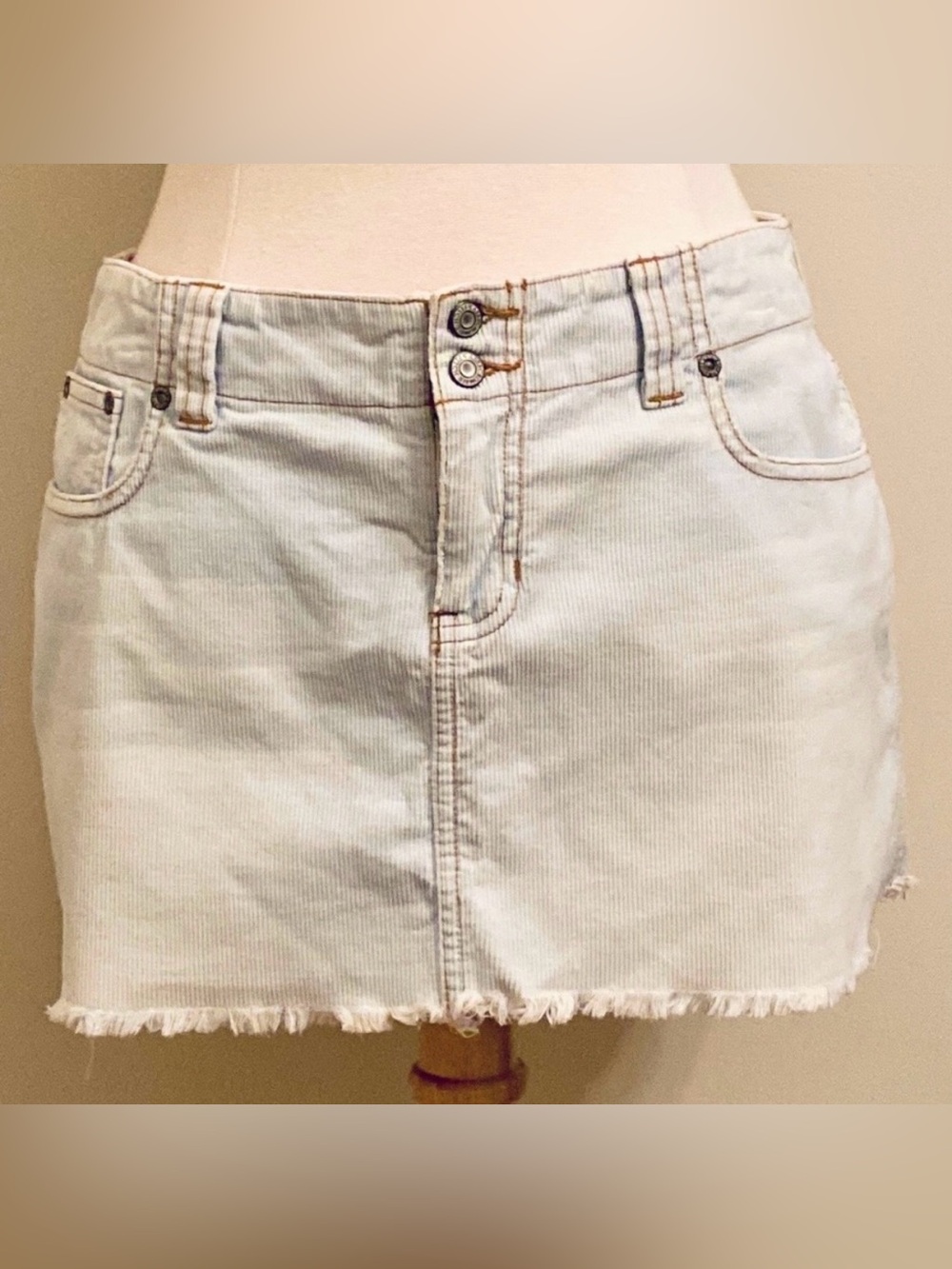 Abercrombie & Fitch Baby Blue SZ 6 Y2K Coastal Cowgirl Chic Corduroy Mini Skirt